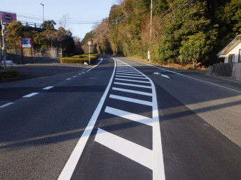 水道工事に伴う舗装復旧工事(36-25)
